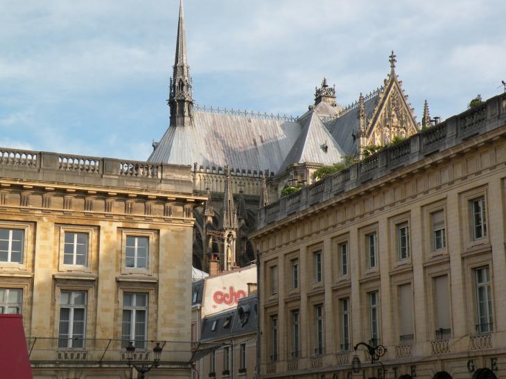  cathédrale, depuis la place royale